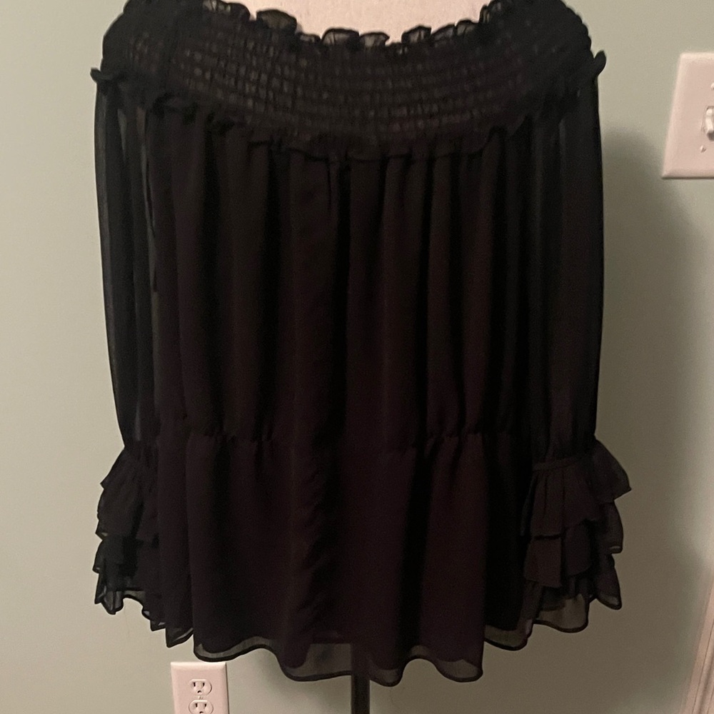 CeCe Black Off-Shoulder Blouse - Picture 5 of 10